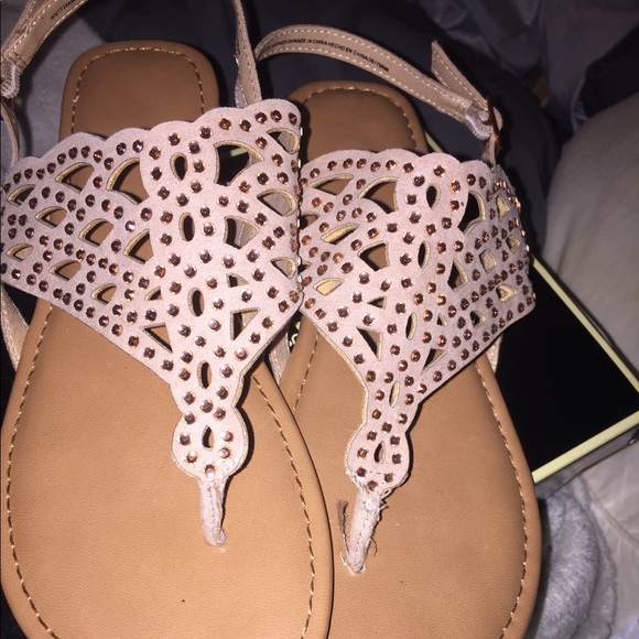 Sandals - Picture 3 of 5